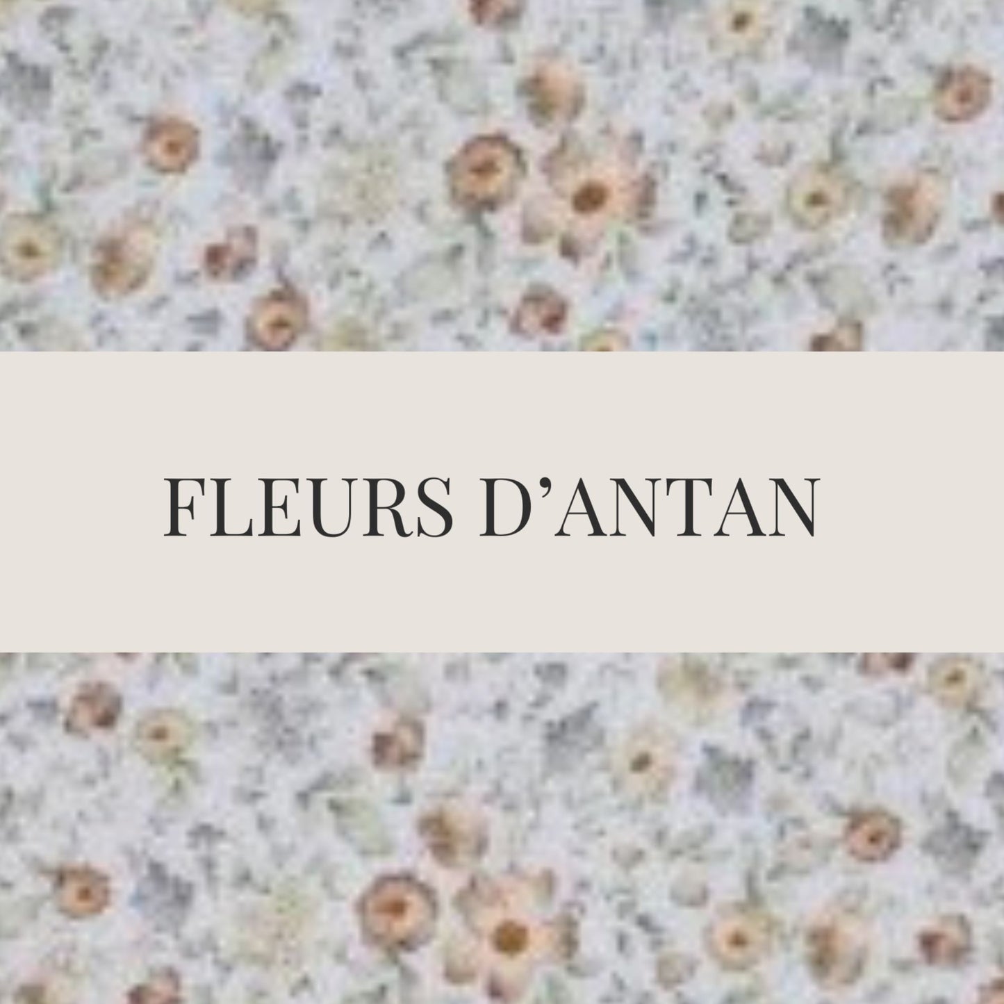 détail matière tissu double gaze de coton fleuri